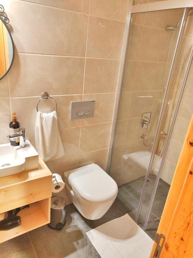 Olivia Homes 卡斯 外观 照片